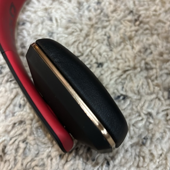 ECHOS Headphones - Picture 2 of 4